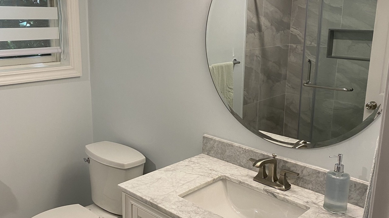 Photo of Bathroom in Grand Bend