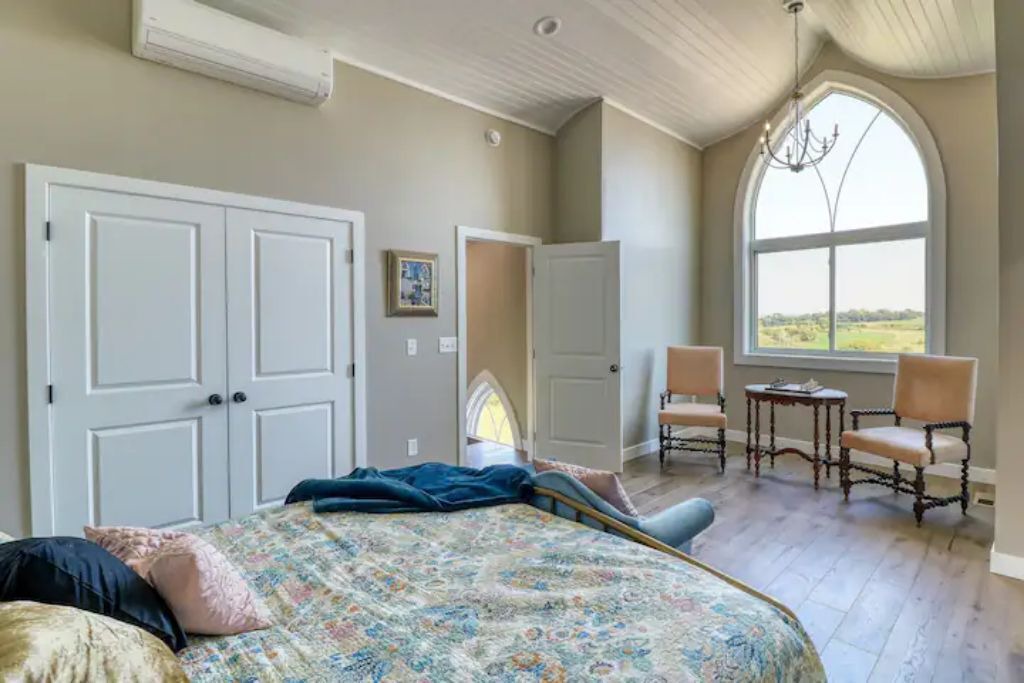 Photo of Bedroom in Richwood
