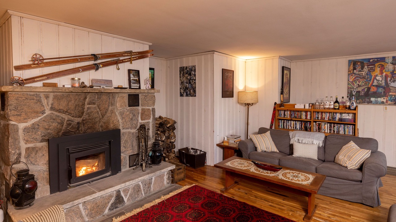 Photo of Livingroom in Novar