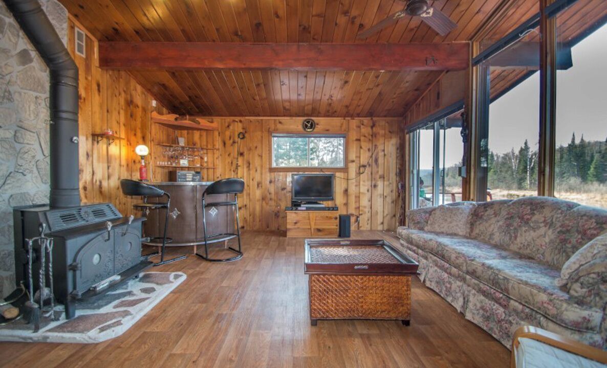 Photo of Livingroom in Ryerson
