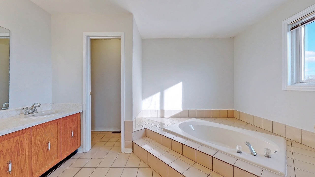 Photo of Bathroom in Seven Oaks