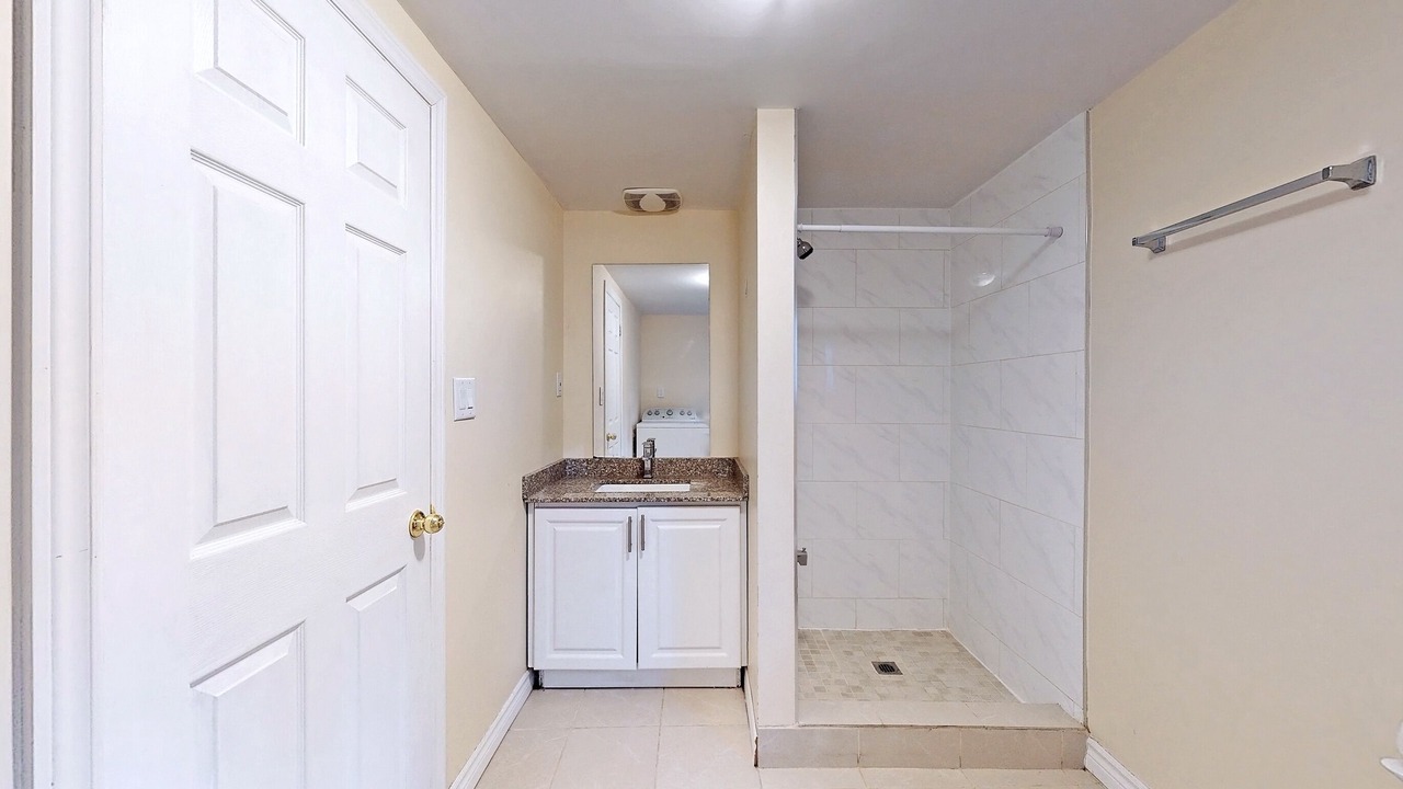 Photo of Bathroom in Seven Oaks