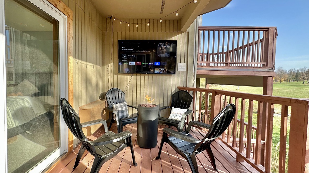 Photo of Patio Balcony in Hill City