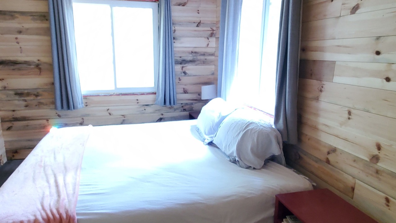 Photo of Bedroom in Highland Grove