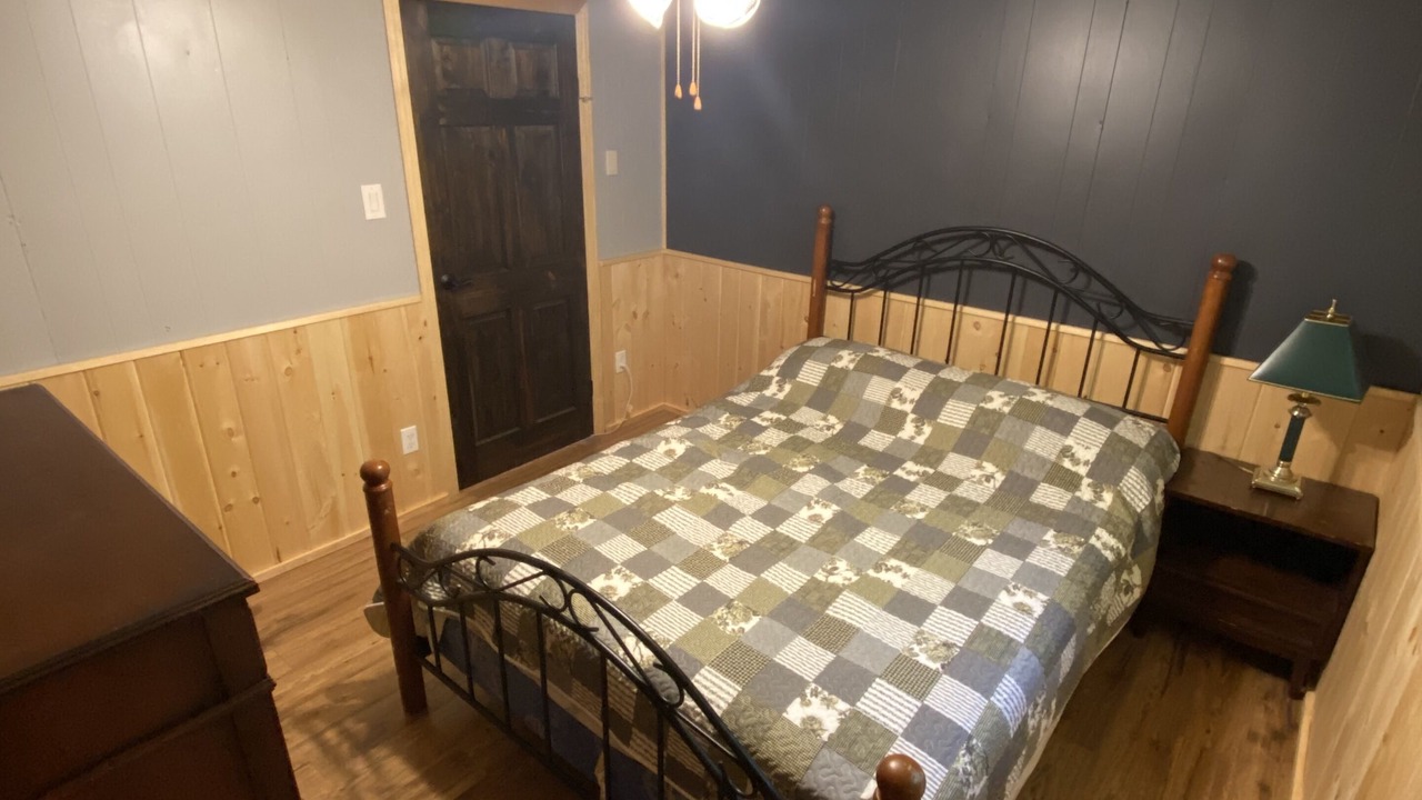 Photo of Bedroom in Lake of Bays
