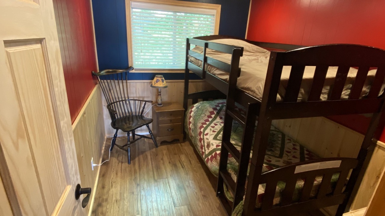 Photo of Bedroom in Lake of Bays