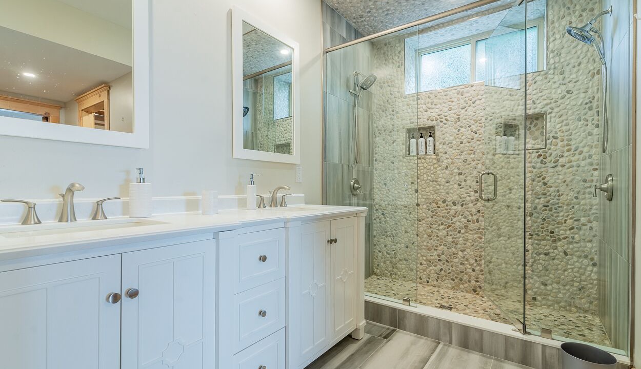 Photo of Bathroom in Bobcaygeon