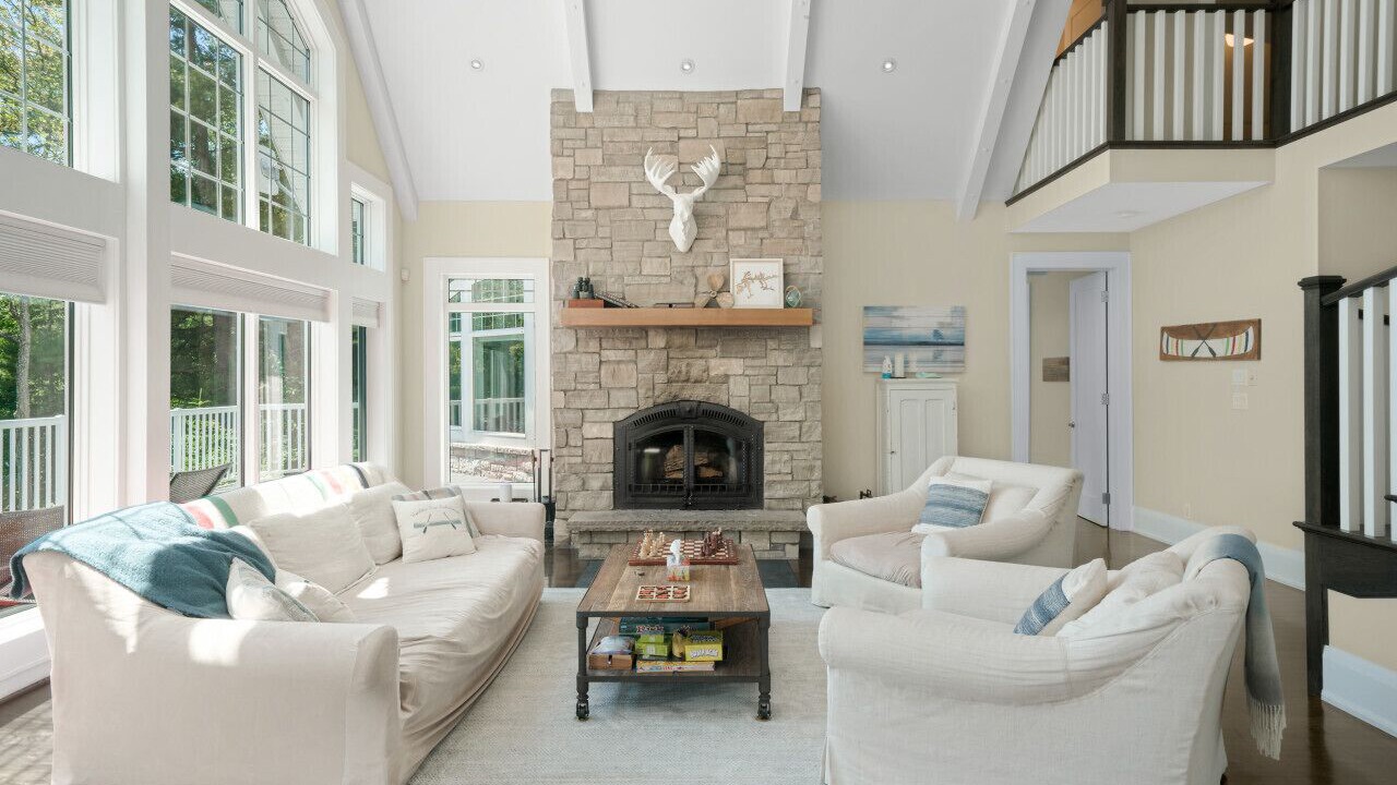 Photo of Livingroom in Washago