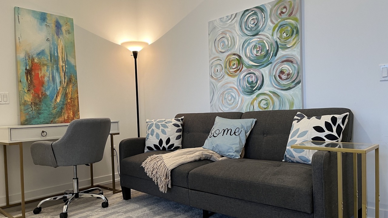 Photo of Livingroom in Pickering