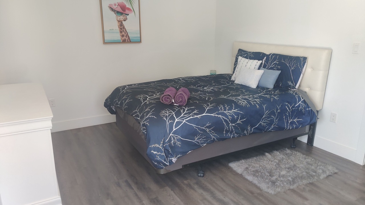 Photo of Bedroom in Grand Bend