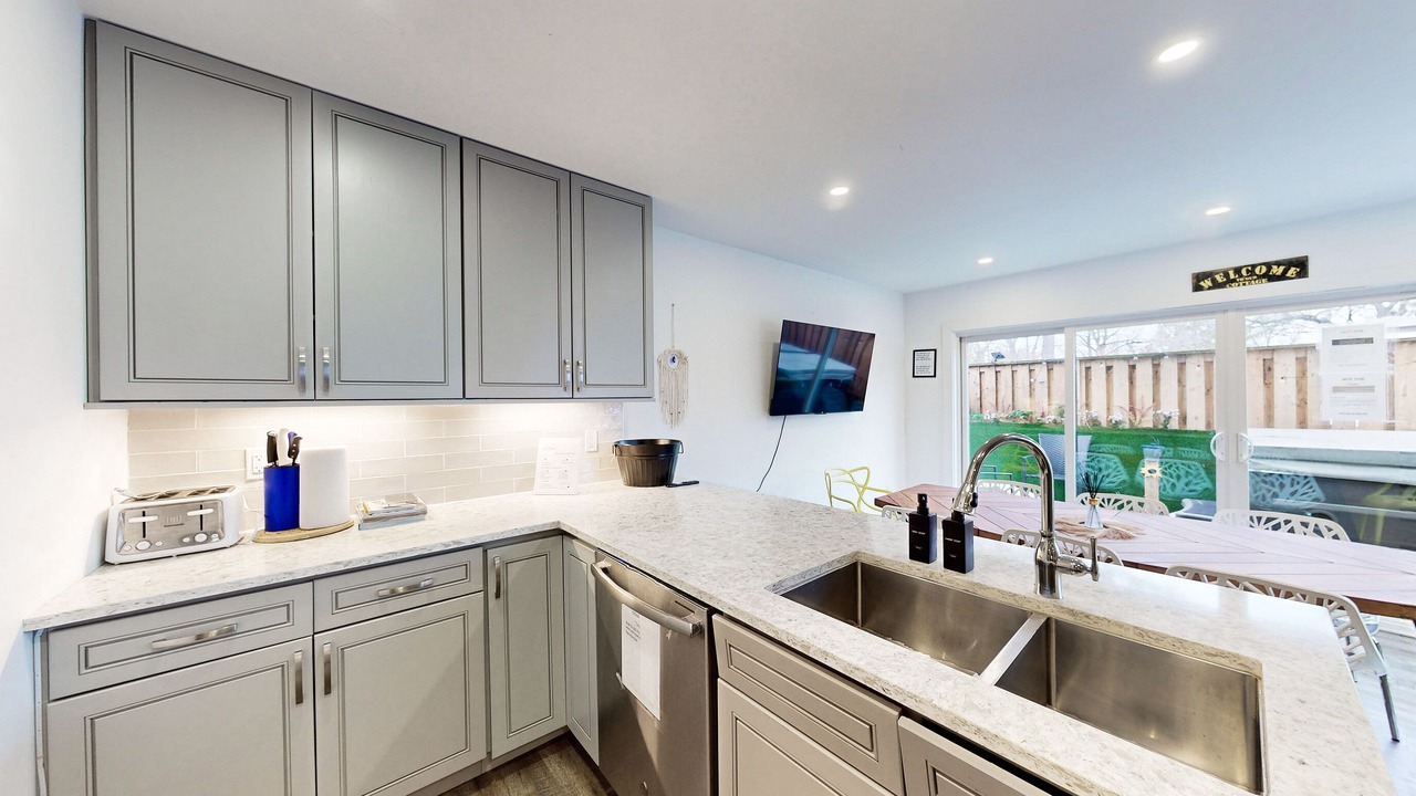 Photo of Kitchen in Grand Bend