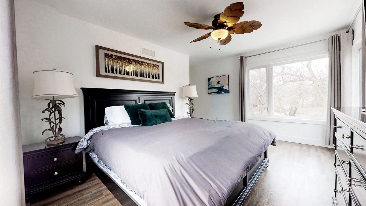 Photo of Bedroom in Grand Bend
