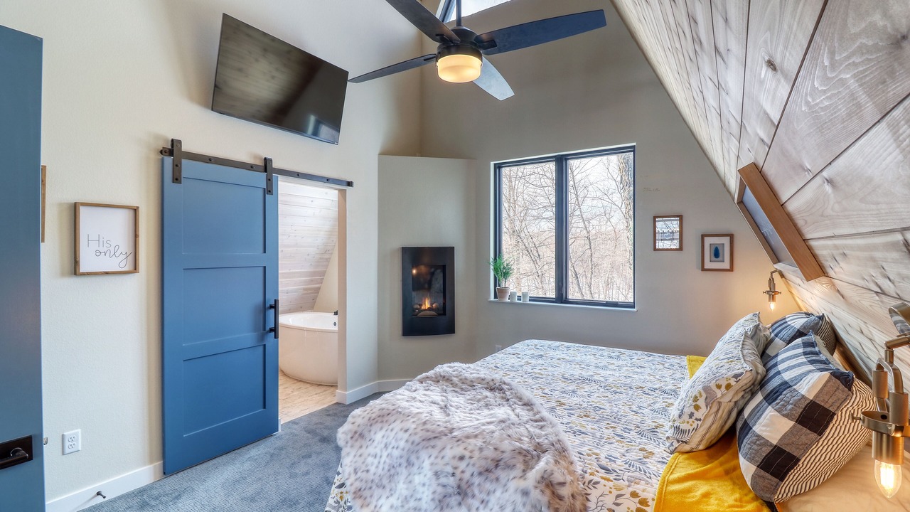 Photo of Bedroom in Richwood