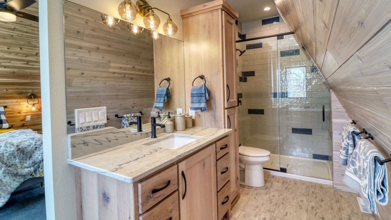 Photo of Bathroom in Richwood