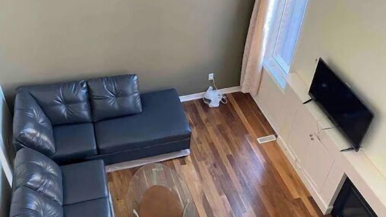 Photo of Livingroom in Caledon