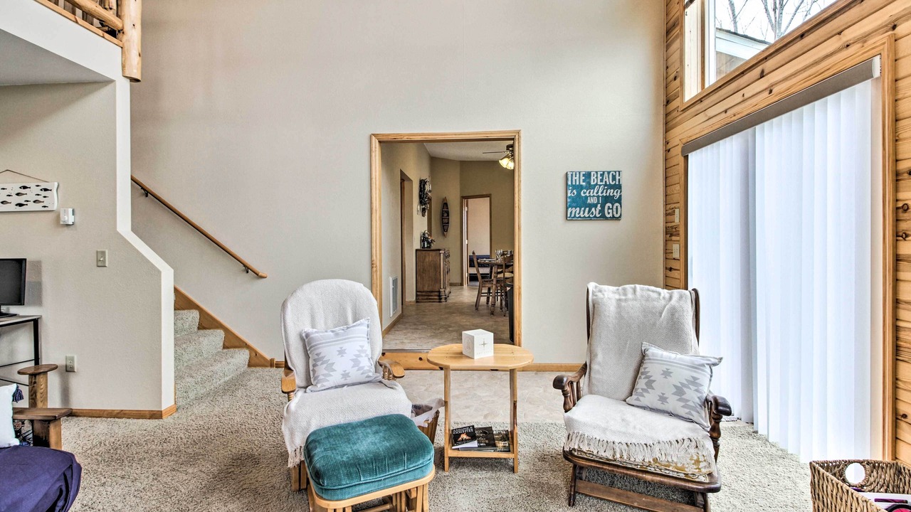 Photo of Livingroom in Motley