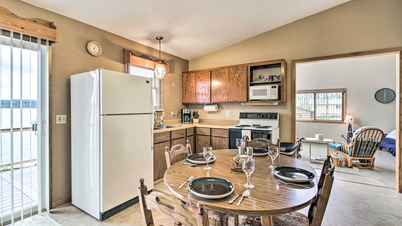 Photo of Kitchen in Motley