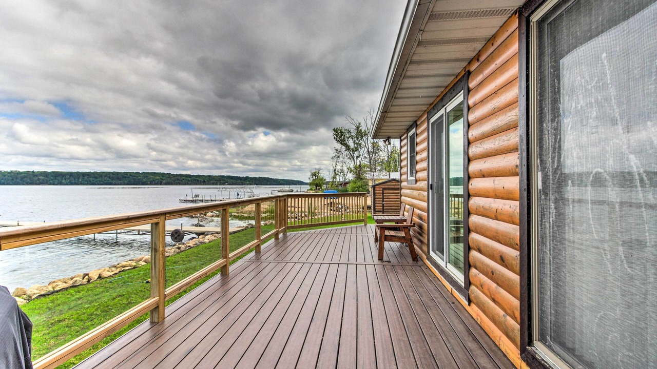 Photo of Outdoor in Motley