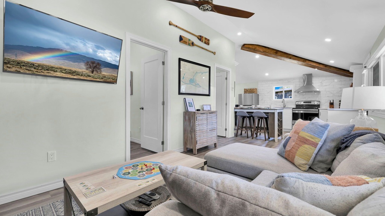 Photo of Livingroom in Long Point