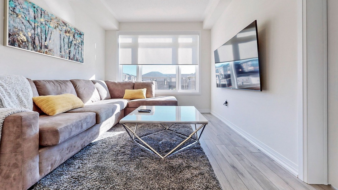 Photo of Livingroom in Brampton