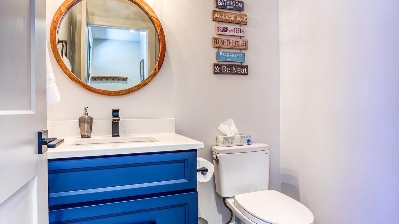Photo of Bathroom in Grand Bend