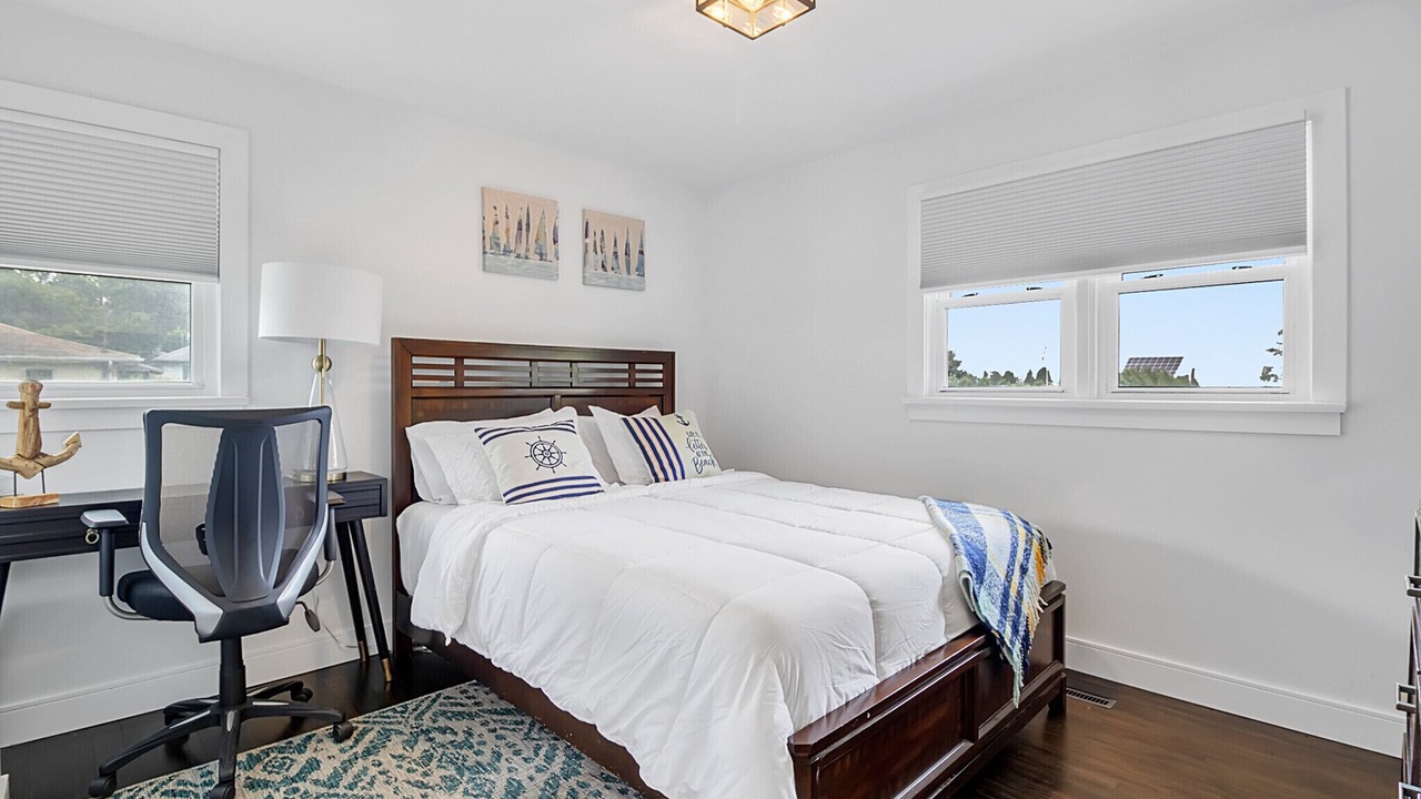 Photo of Bedroom in Pointe aux Roches