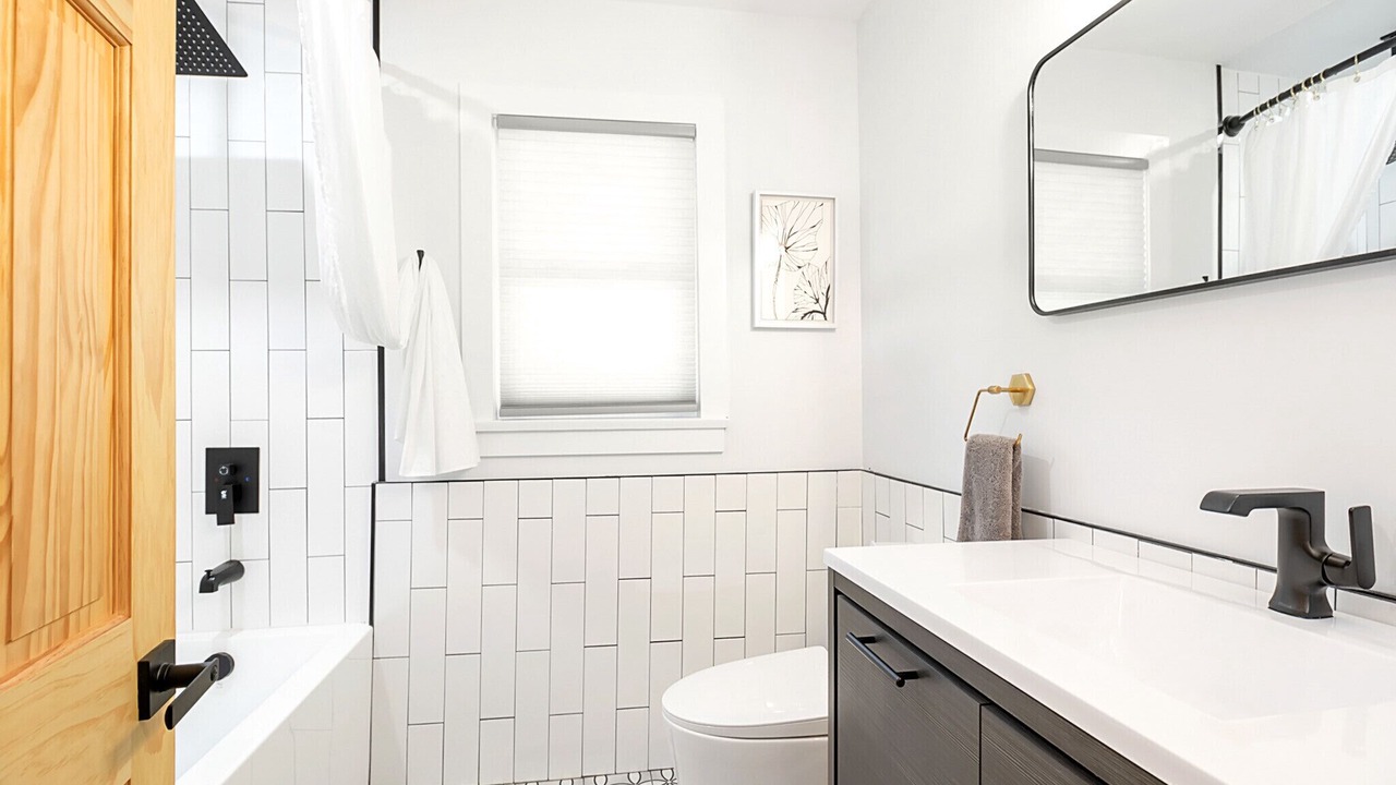 Photo of Bathroom in Pointe aux Roches