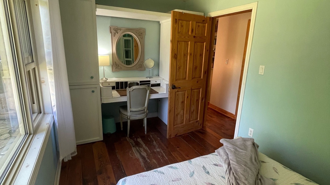 Photo of Bedroom in Creemore