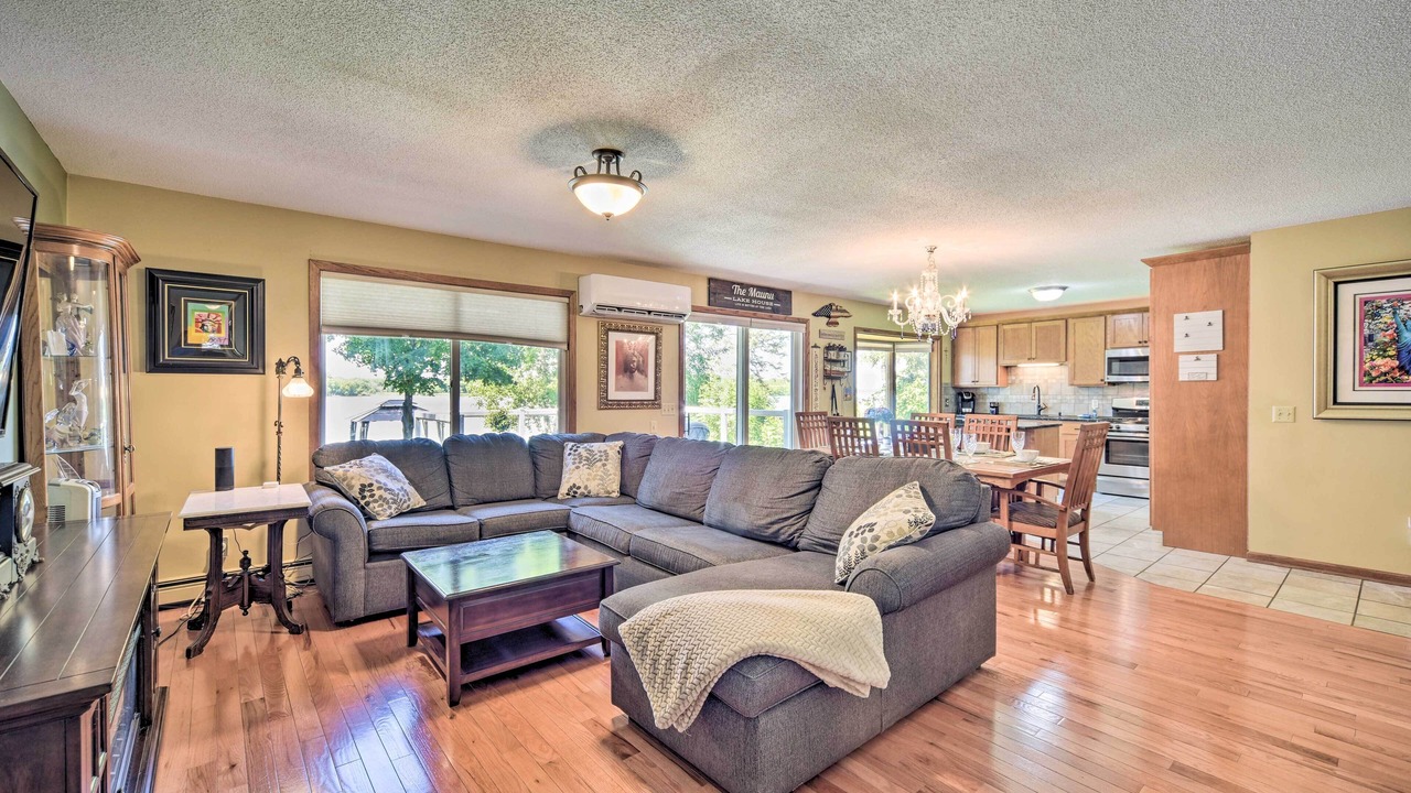 Photo of Livingroom in Centerville