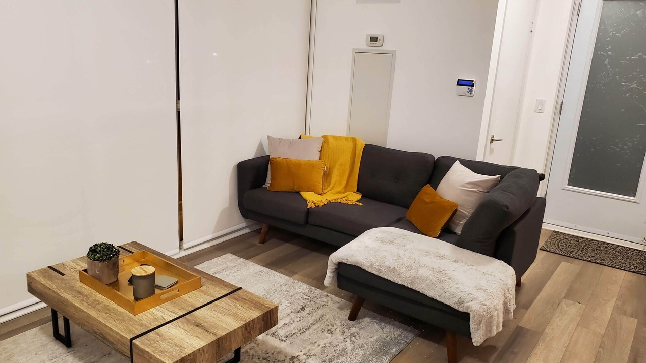 Photo of Livingroom in Briar Hill - Belgravia