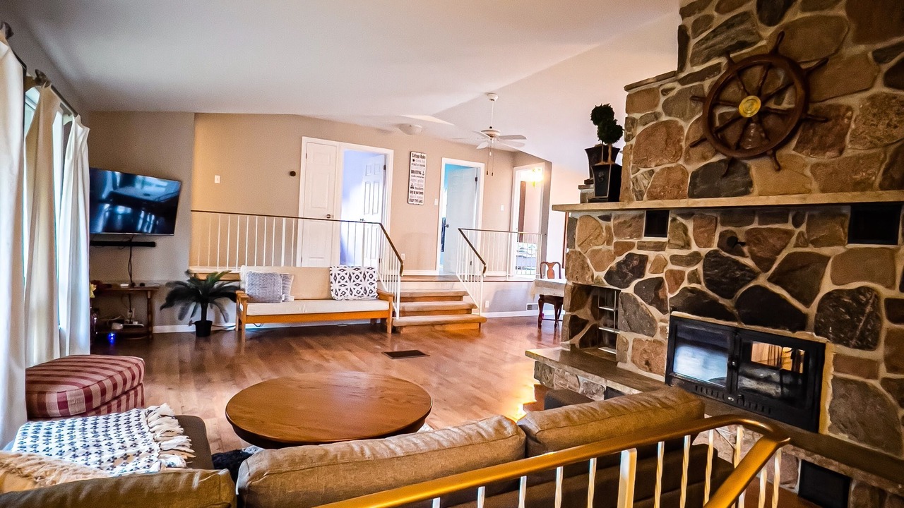 Photo of Livingroom in Trent Hills