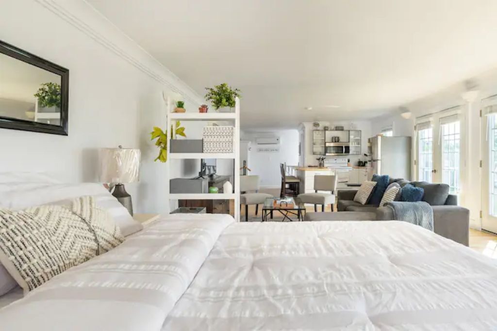 Photo of Bedroom in Belleville