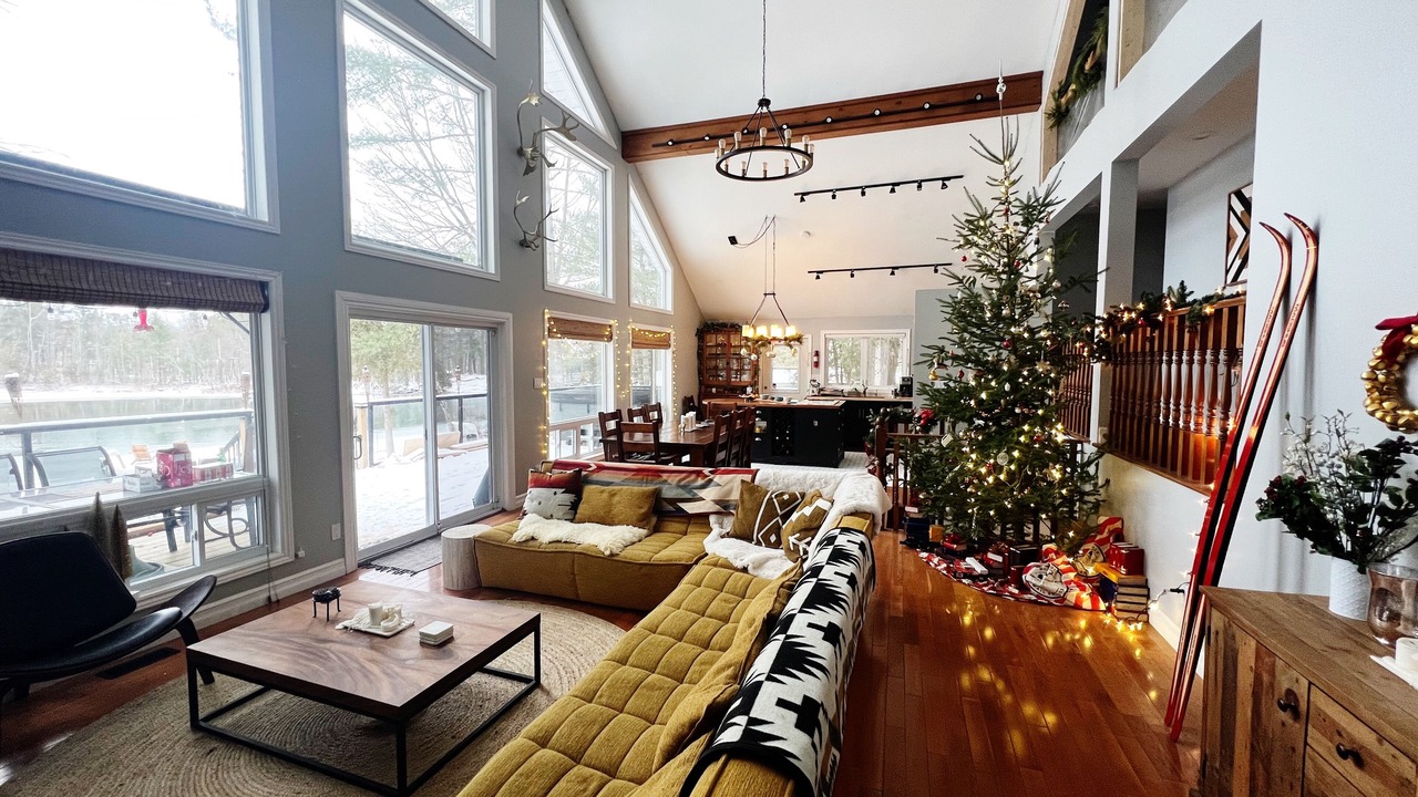 Photo of Livingroom in Washago