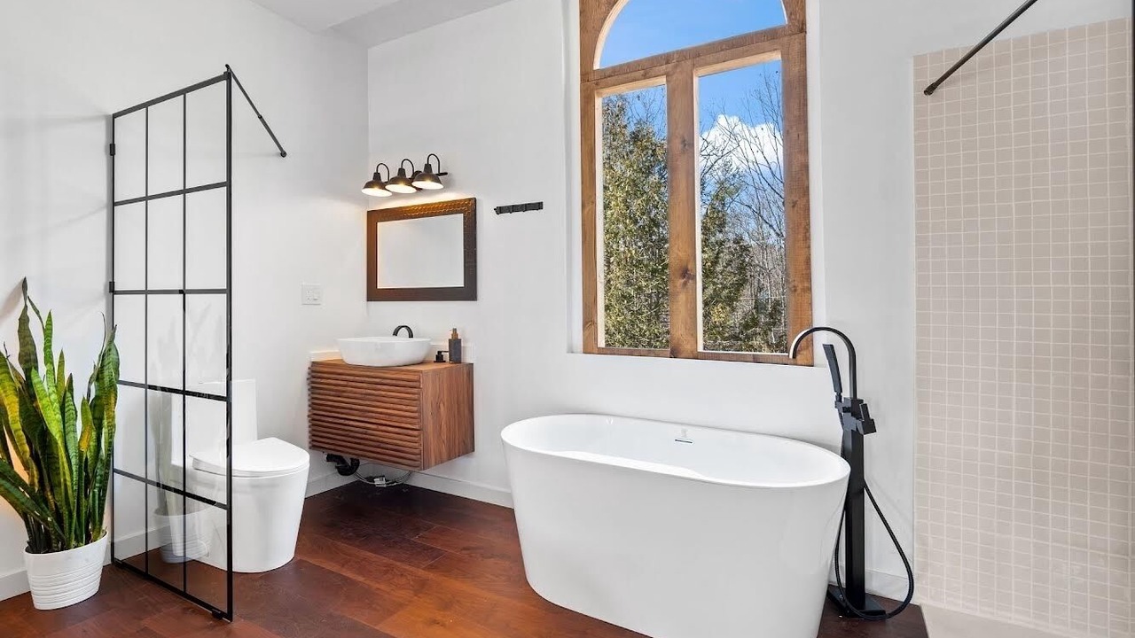Photo of Bathroom in Washago