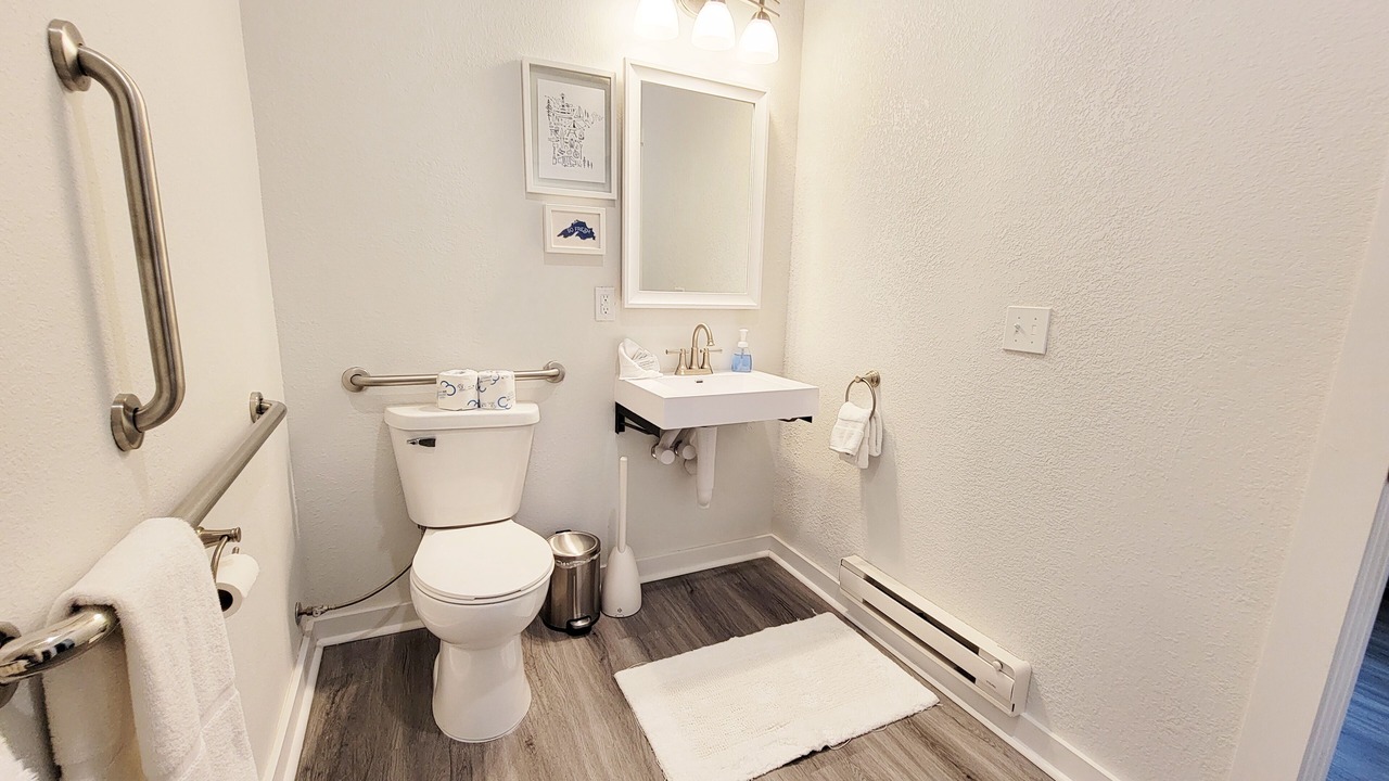 Photo of Bathroom in Duluth
