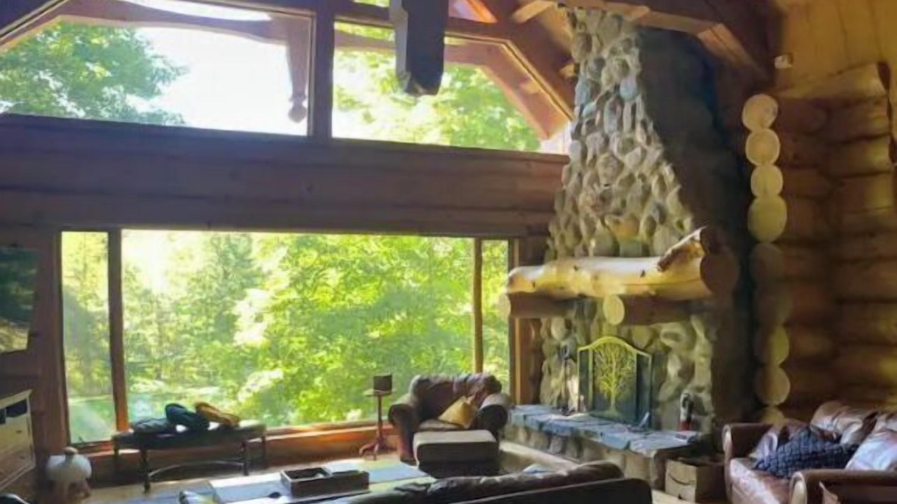 Photo of Livingroom in Mulmur