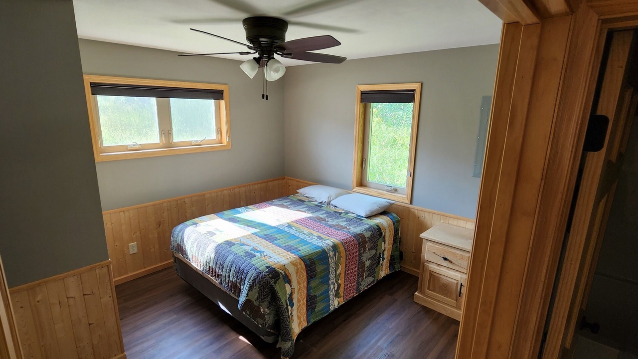 Photo of Bedroom in Hill City