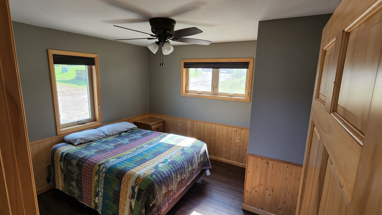 Photo of Bedroom in Hill City