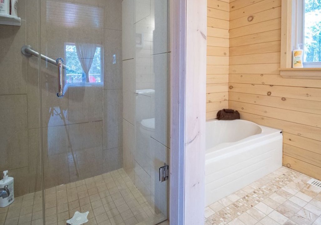 Photo of Bathroom in Havelock-Belmont-Methuen