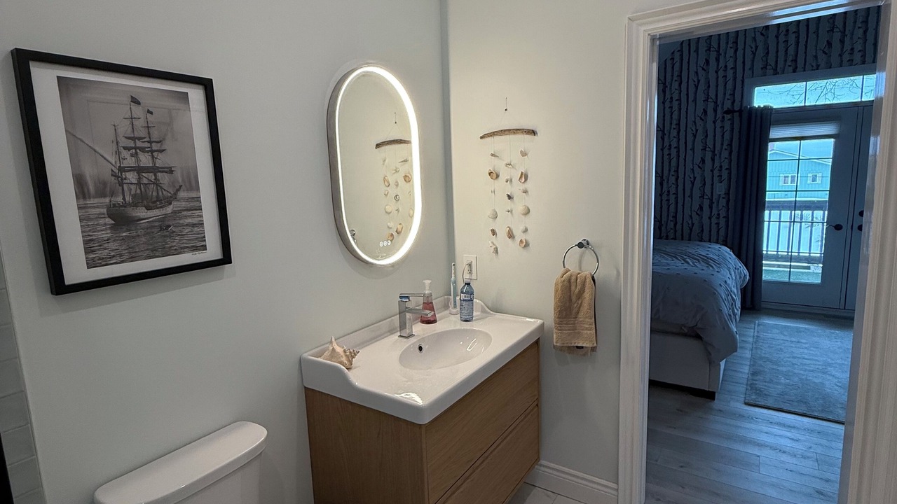 Photo of Bathroom in Long Point