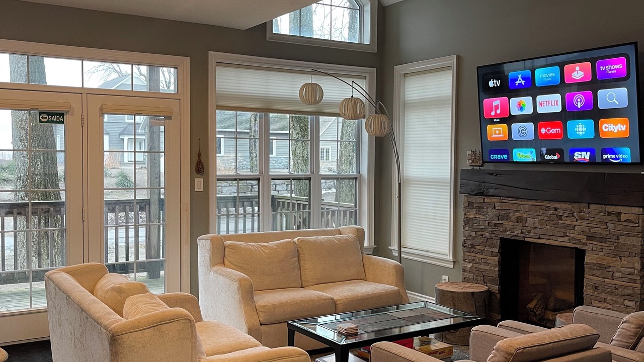 Photo of Livingroom in Long Point
