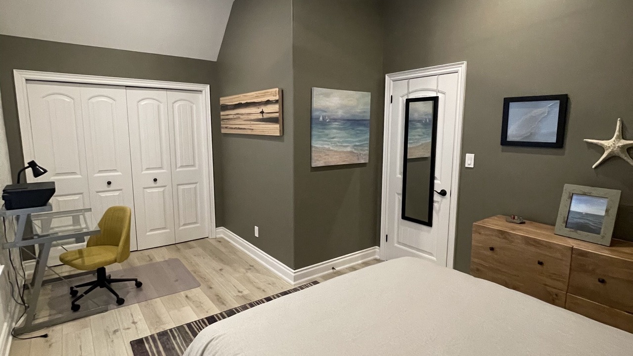 Photo of Bedroom in Long Point