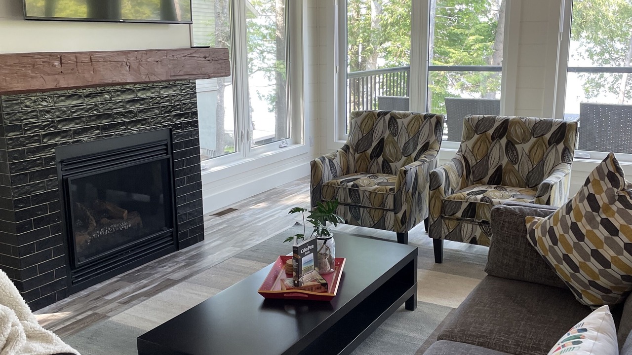Photo of Bedroom in Lake of Bays