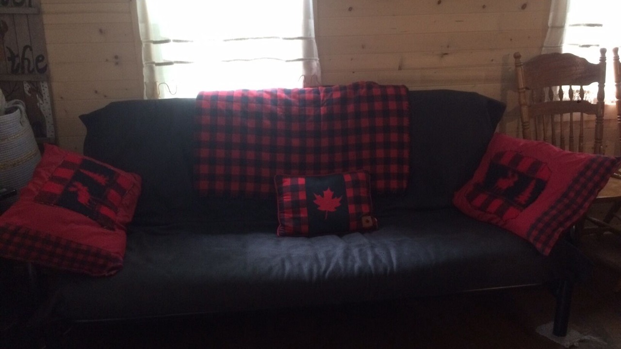 Photo of Livingroom in Bracebridge