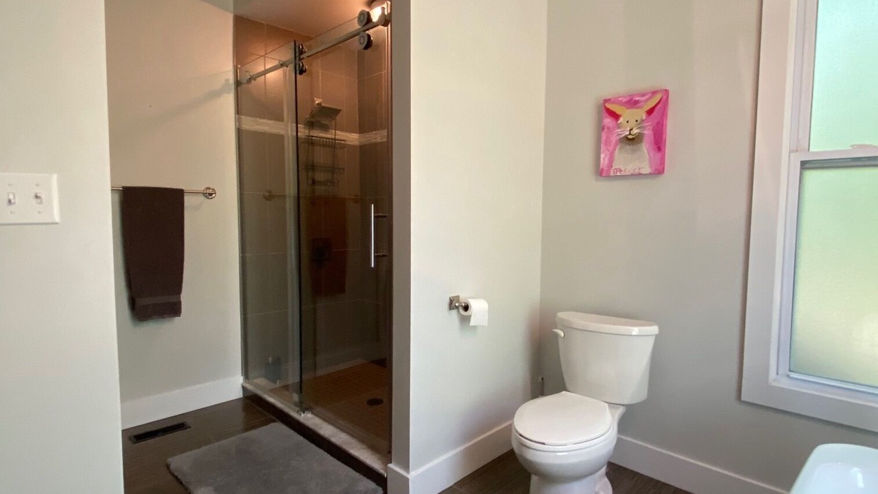 Photo of Bathroom in Grand Bend