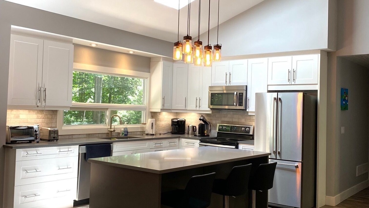 Photo of Kitchen in Grand Bend
