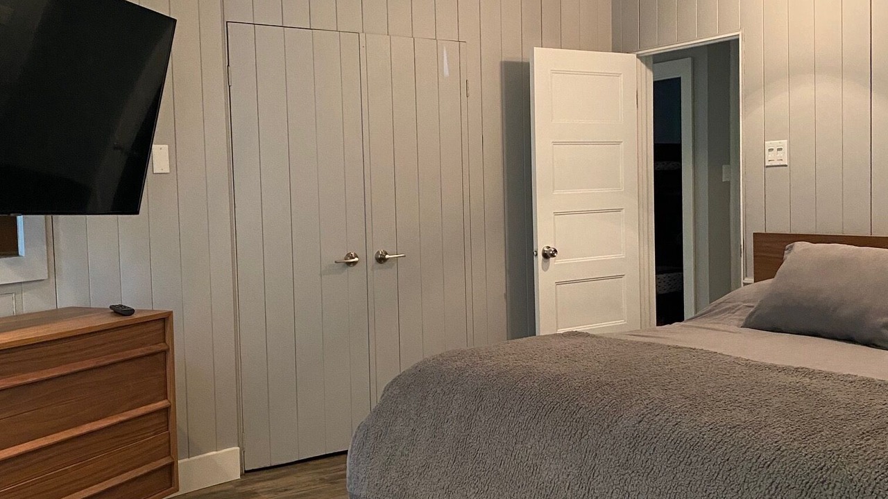 Photo of Bedroom in Grand Bend