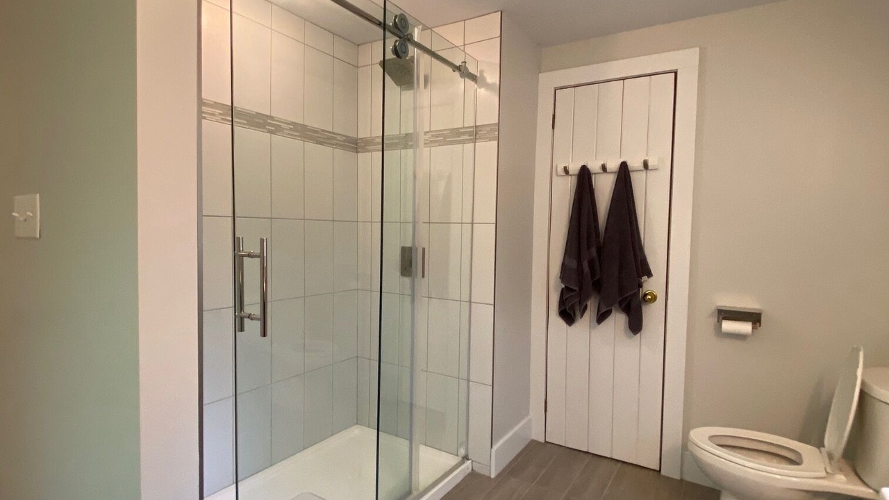 Photo of Bathroom in Grand Bend