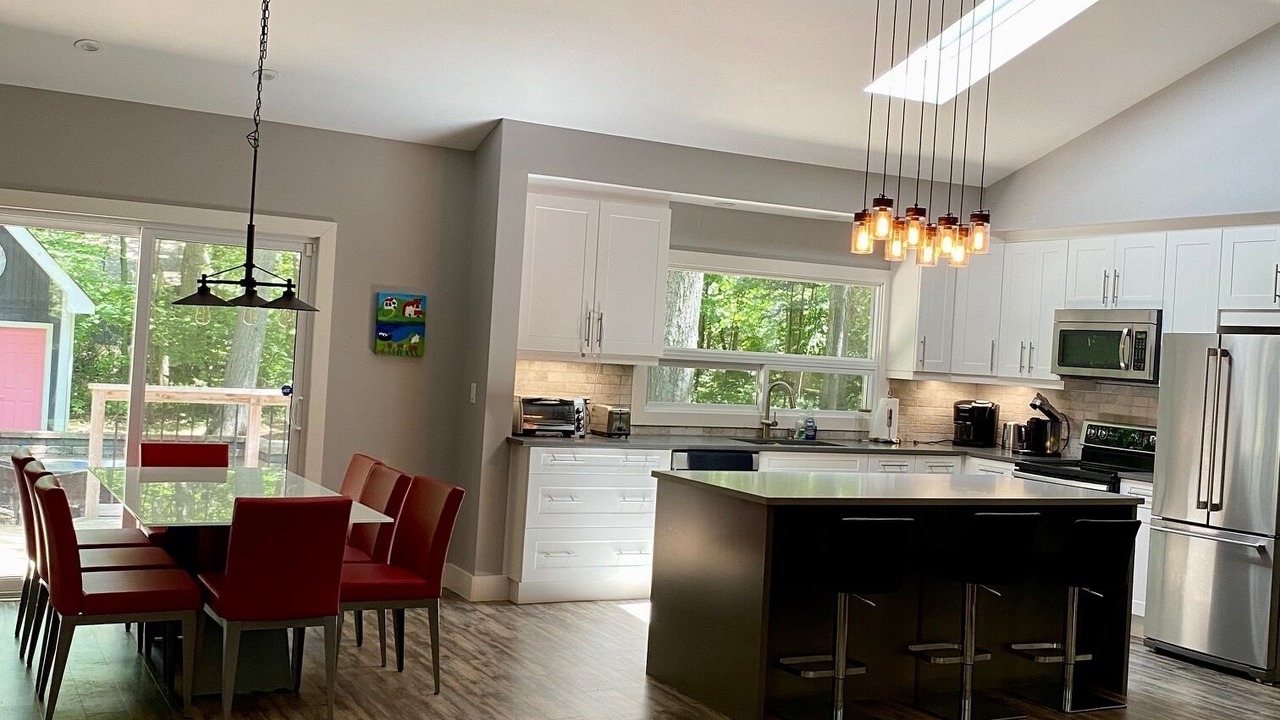 Photo of Kitchen in Grand Bend