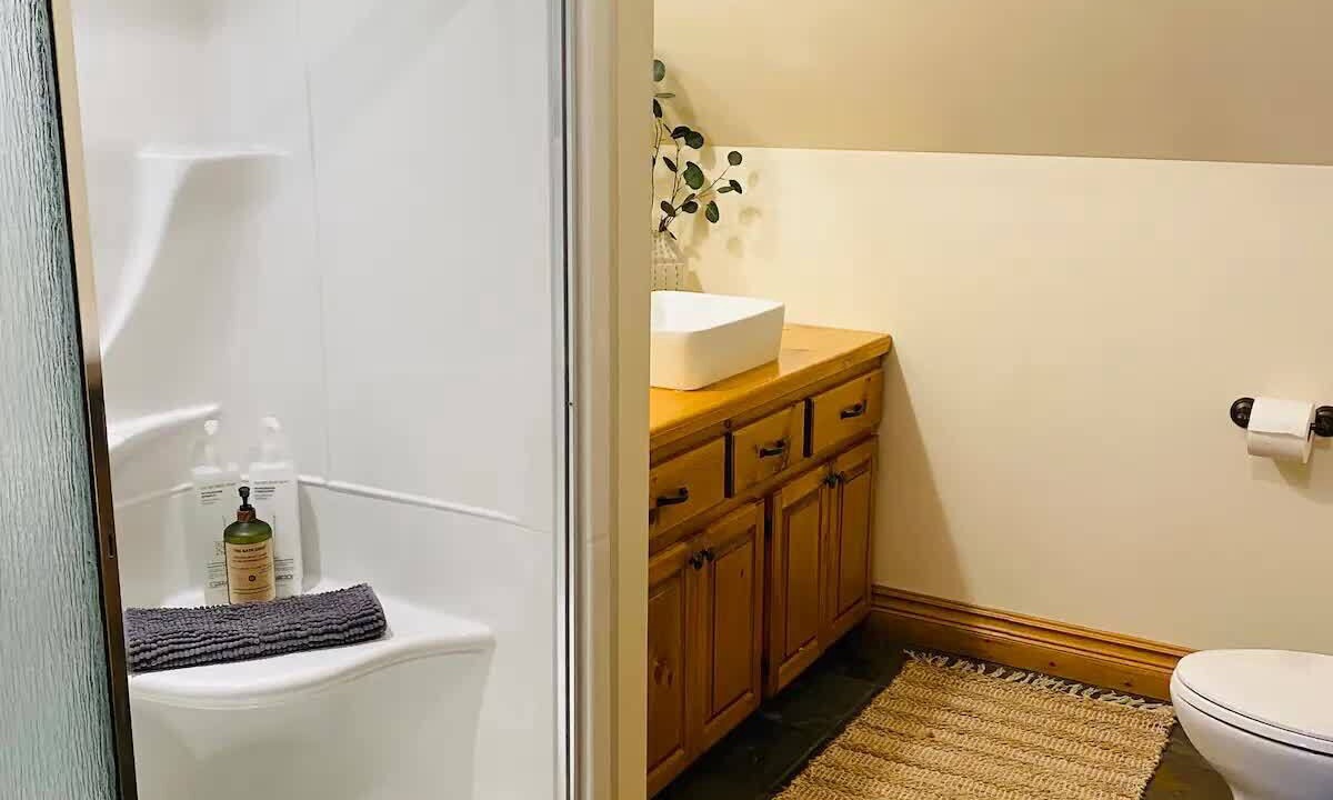 Photo of Bathroom in Chatsworth